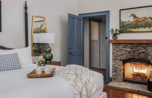 Mount Berry Hotel | Perfect Stay with Outdoor Adventures, Spa, and Outdoor Pool!