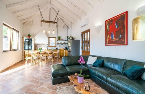 Molunat Villa | Perfect Villa for Relaxation Located Near the Legendary City of Dubrovnik