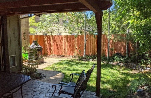 Murphys Condo | *Perfect Walking Distance Location To Downtown Murphy's*