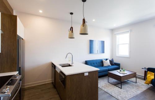 Griffintown Apartment | Perfectly Located Mile End 2 Bdr Unit by Den Stays