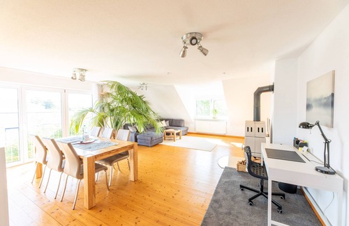 Adelsdorf Apartment | Perfekt für Gruppen und Familien! 120 qm Wohnung Nähe Bamberg