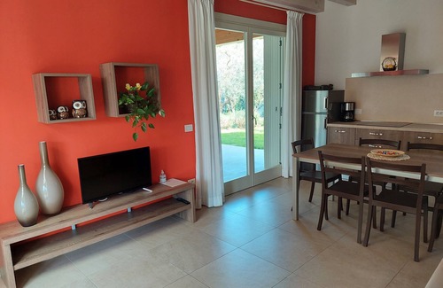 Bardolino Apartment | Pergola House 2 - Poolfront with parking space