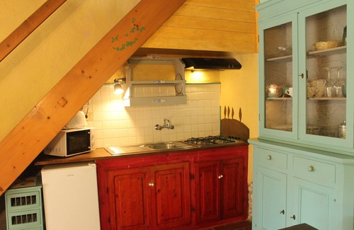 San Pietro in Bossolo Apartment | "PERGOLA" 'ROMANTIC APARTMENT IN CHIANTI in the center of TUSCANY