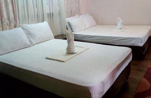 Roxas House | Peria Seafront Pensione