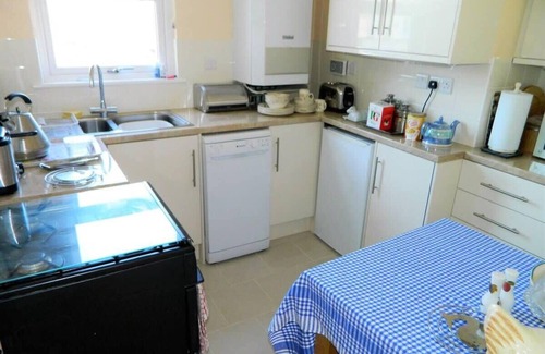Weston-super-Mare Apartment | Period Apartment close to the Sea Front.