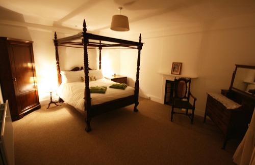 Lenham Other | Period Farm House 4 poster beds, cinema, wood fires, slipper bath, AGA