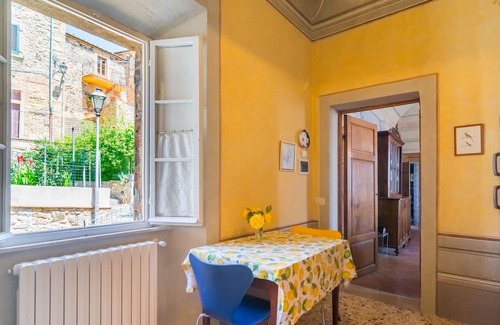 Montecastelli House | Period holiday home with frescoes and terrace