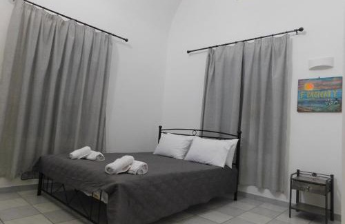 Perissa Apartment | Perissa Art Villa