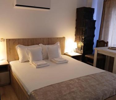 Albestii Paminteni House | Perla Argesului, Ciubar, Piscina, Lift, Gratar, Cabana, Pensiune, Hotel Cazare Transfăgarasan Curtea de Arges