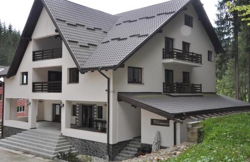Sant House | Perla Padurii