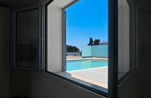 Castro Marina House | Perle Marine Suite Apartments