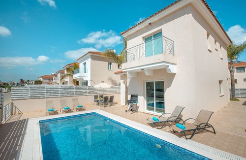 Pernera Villa | Pernera holiday villa - rentprivatevillas 173