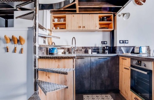 Croix Rousse Apartment | Perrod - Industrial Duplex Loft - Lyon Croix-Rousse