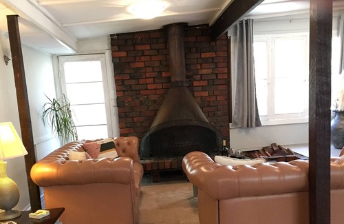 Gidgegannup Cottage | Perth Hills, Swan Valley Secluded Country Retreat