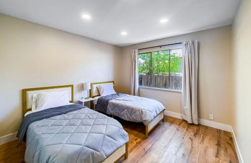 Foothill Farms House | Pet & Family-Friendly 4BR Grill & Chill
