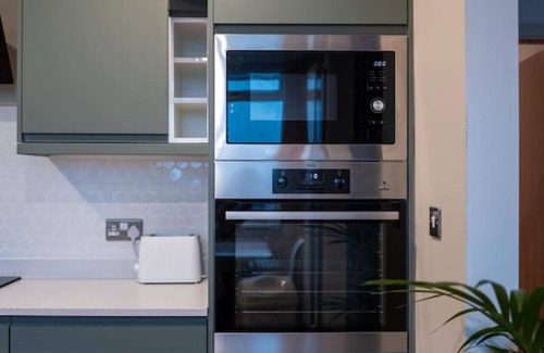 Minster on Sea House | Pet-Friendly & Accessible, SeaViews
