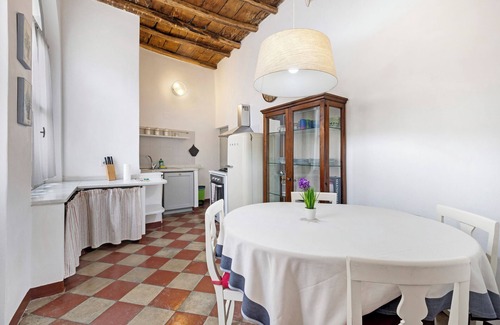 Finalborgo Apartment | Pet-Friendly Apartment Bilocale Merlino with Mountain View & Wi-Fi