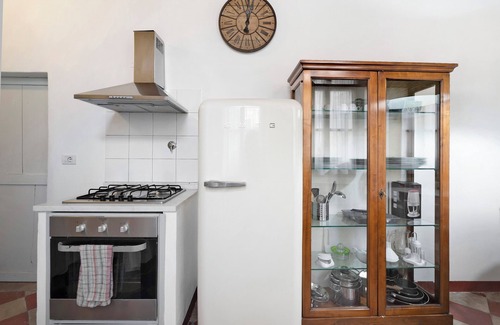 Finalborgo Apartment | Pet-Friendly Apartment Bilocale Merlino with Mountain View & Wi-Fi