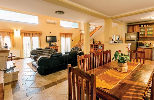 Herceg Novi Apartment | Pet friendly apartment in Herceg Novi