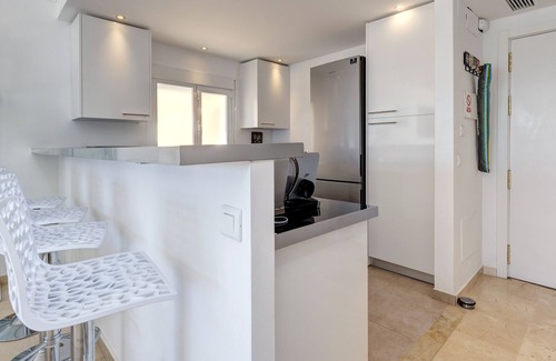 Buenas Noches Apartment | Pet-Friendly Apartment Bermuda Beach 5 with Pool, Terrace & Wi-Fi