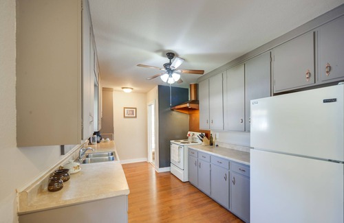 Brady House | Pet-Friendly Brady Vacation Home Near Wineries!