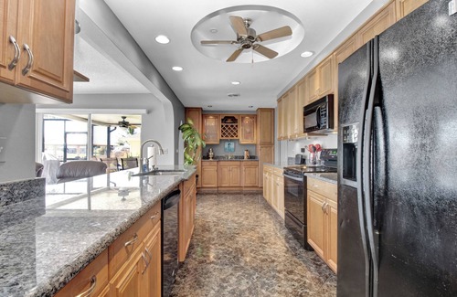 Gulf Cove Villa | Pet Friendly Canal Front 3-Bedroom Grand Villa with Pool, Linai and Dock