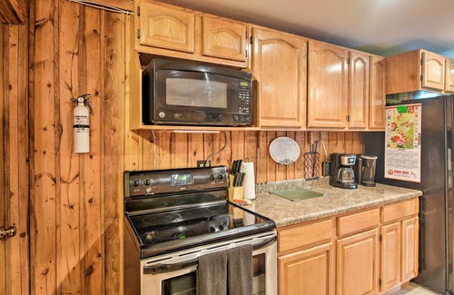 Nora Cabin | Pet-Friendly Castlewood Cabin w/Deck & Pond Views