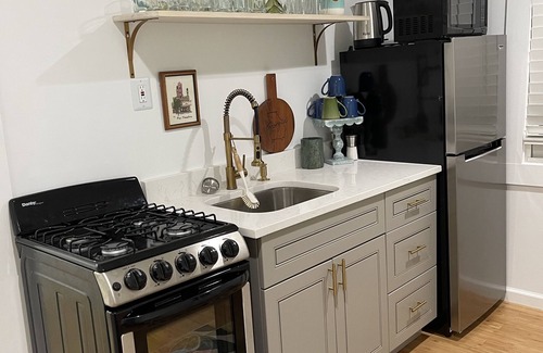 Midtown Cottage | Pet-friendly City Cottage near Ponce City Market and Piedmont Park