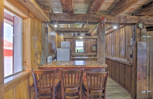 Fond du Lac Apartment | Pet-Friendly Countryside Cottage w/Fire Pit!