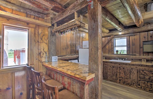 Fond du Lac Apartment | Pet-Friendly Countryside Cottage w/Fire Pit!