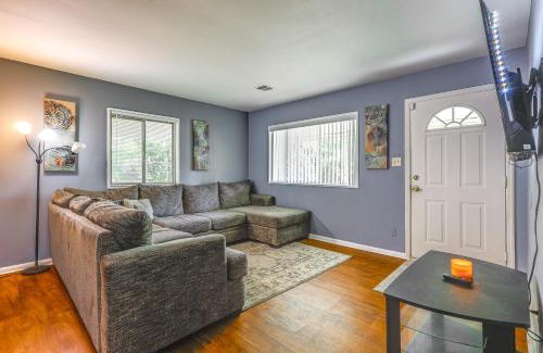 Decatur House | Pet-Friendly Decatur House Near Huntsville!