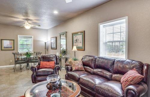Russellville House | Pet-Friendly Dover Cottage with Deck and Mtn Views!