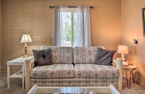 Elfrida House | Pet-Friendly Elfrida Home w/ Porch & Fire Pit