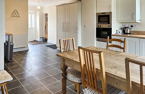 Durham Cottage | Pet friendly farmhouse retreat in the heart of County Durham.