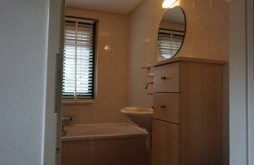 Eibergen Other | Pet-friendly farmhouse with a lot of privacy in a lakeside beach