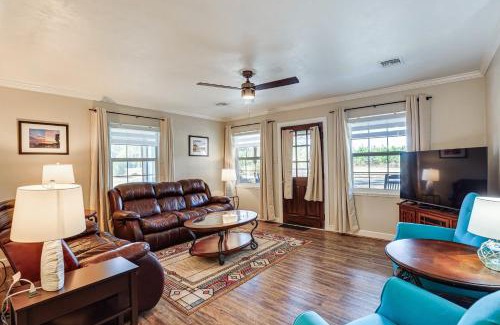 O Brien House | Pet-Friendly Florida Escape with Patio and Fire Pit!