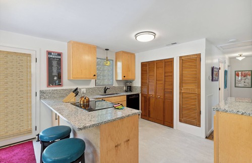 Folly Beach House | Pet Friendly Folly Vacation Three Bedroom Cottage 317 East