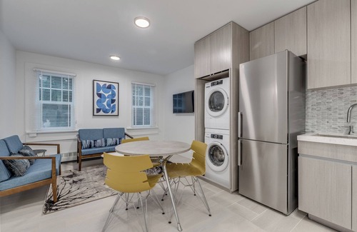 West End Apartment | Pet Friendly Furnished 2 Bedroom @1425 Haro