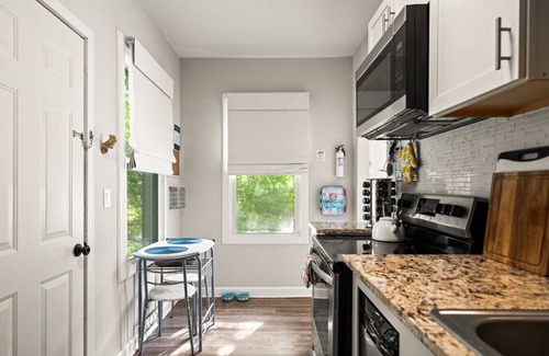 Hot Springs House | Pet friendly getaway in Downtown Hot Springs!