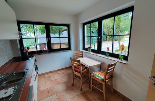 Friedrichshoehe House | Pet-Friendly Getaway