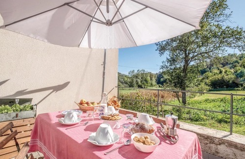 Varese Ligure House | Pet friendly home in Varese Ligure SP