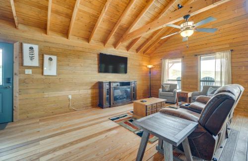 Leakey House | Pet-Friendly Hideaway 13 Mi to Leakey