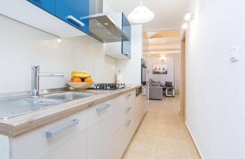 Gornji Zemunik House | Pet friendly home in Zemunik Gornji
