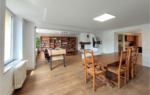 Boult-aux-Bois House | Pet Friendly Home In Boult-Aux-Bois
