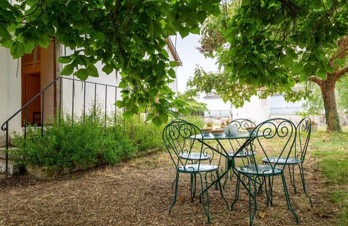 Les Montils House | Pet friendly home in Les Montils