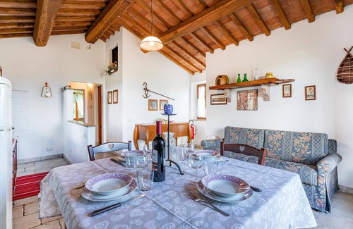 Volterra House | Pet friendly home in Volterra PI