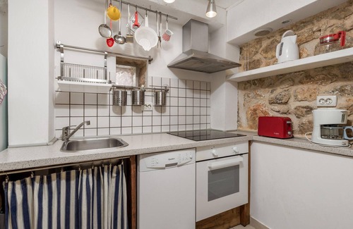 Brzac House | Pet friendly home in Brzac with WiFi