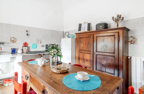 Carro House | Pet friendly home in Carro