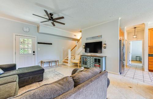 Littleton House | Pet-Friendly Home on Lake Gaston with Furnished Deck