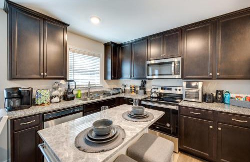 Mount Holly House | Pet-Friendly Home Spacious Yard and Community Perks